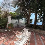 Olive Villa